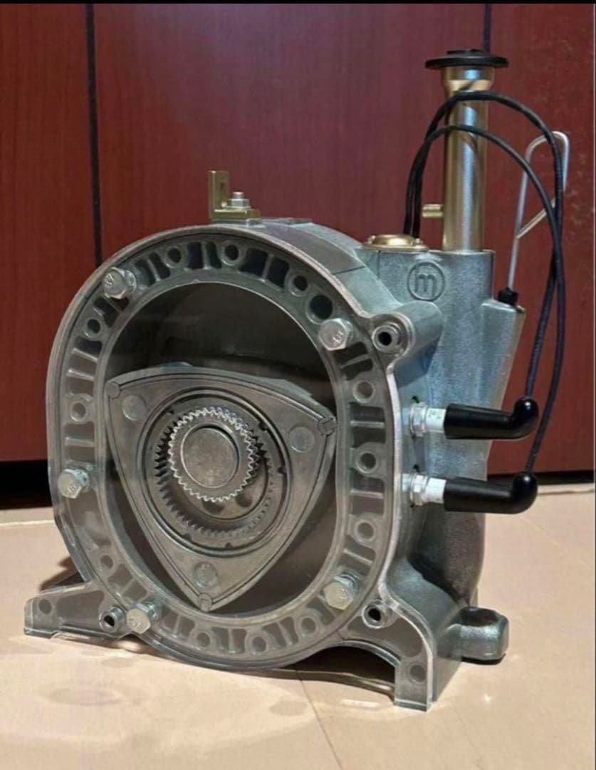 しゃけ デアゴスティーニ　ロータリーエンジンモデル 1/2スケール コスモスポーツ&ロータリーエンジン生誕50周年！週刊『マツダ・コスモ