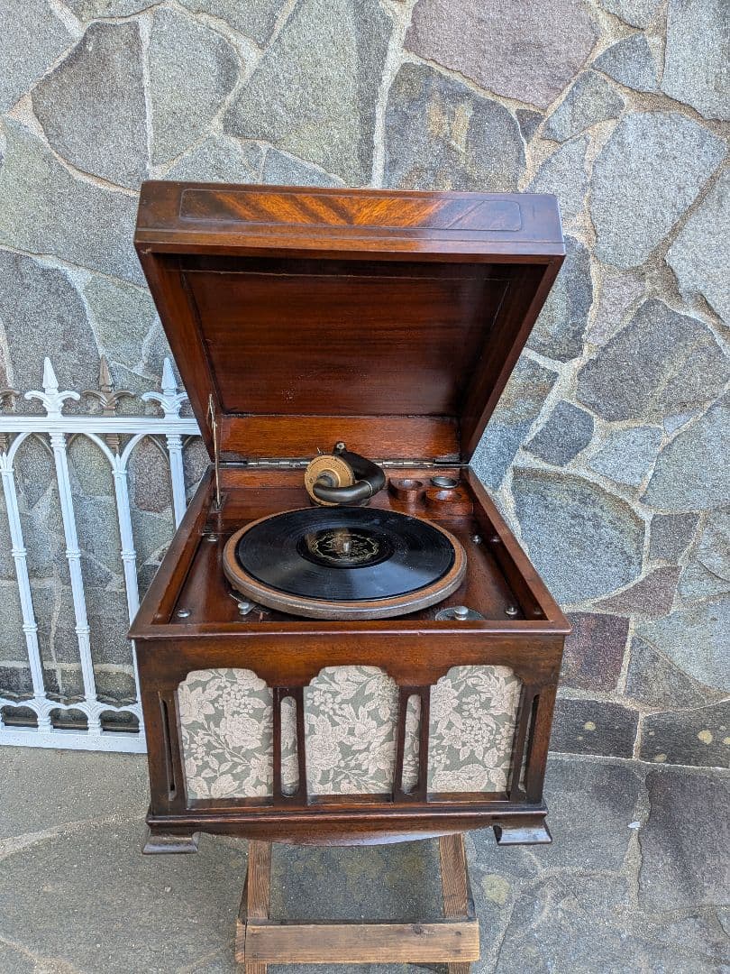 ヴィンテージ木製蓄音機 木製 蓄音機 蓄音機型 レコードプレーヤー BLUETOOTH機能搭載 USB再生