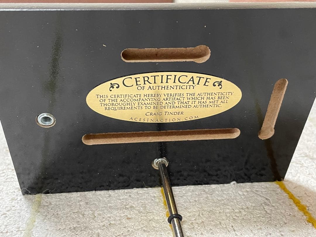 英戦闘機スピットファイア 実物破片付きディスプレイ - メルカリ