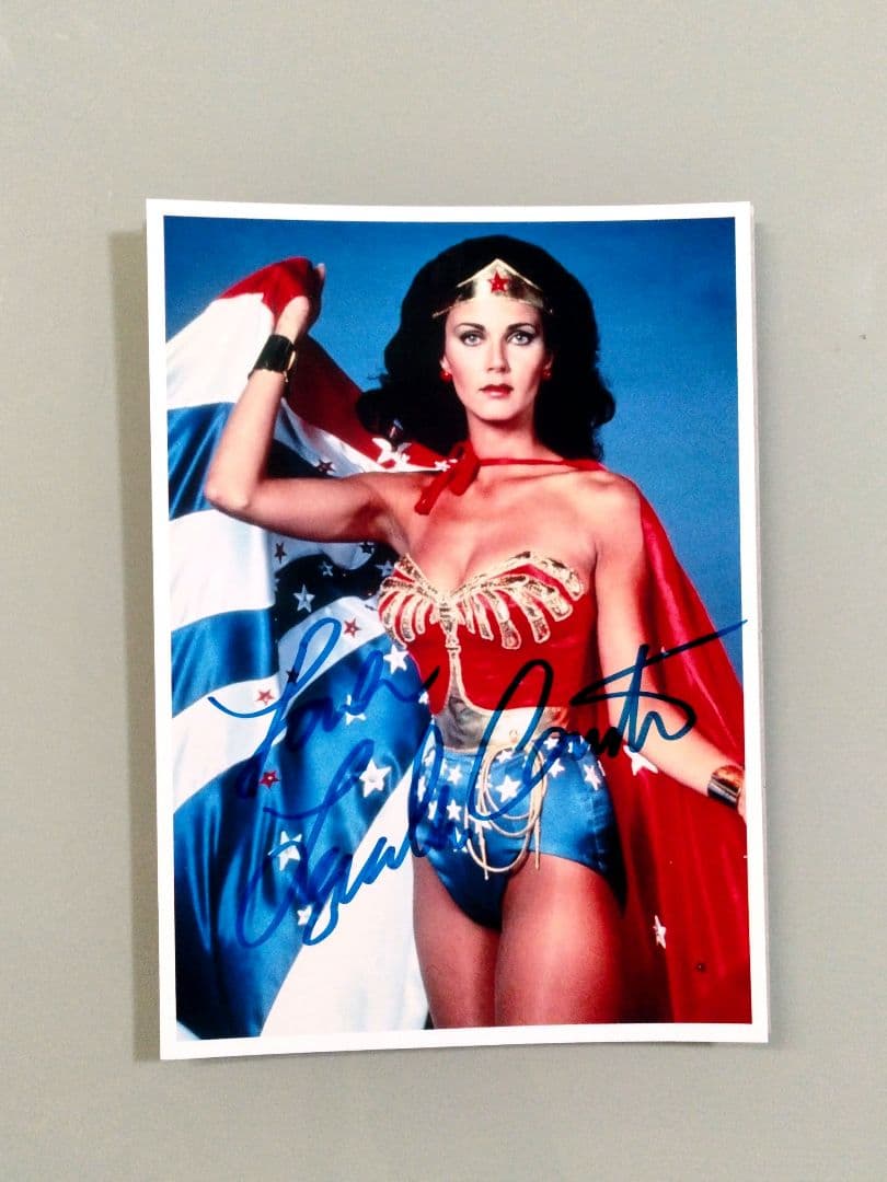 リンダカーター直筆サイン入り2Lサイズ写真…ワンダー・ウーマン