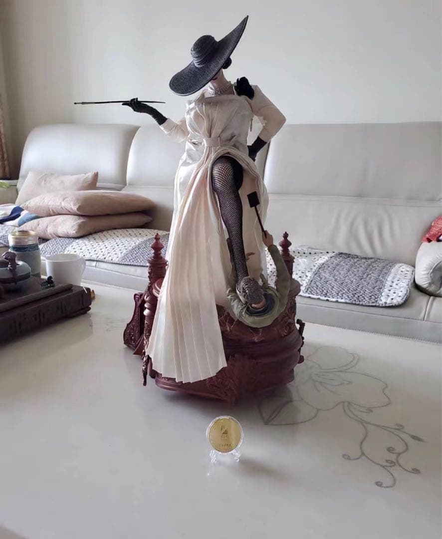 バイオハザード ドミトレスク夫人 ガレージキット ガレキ スタチュー