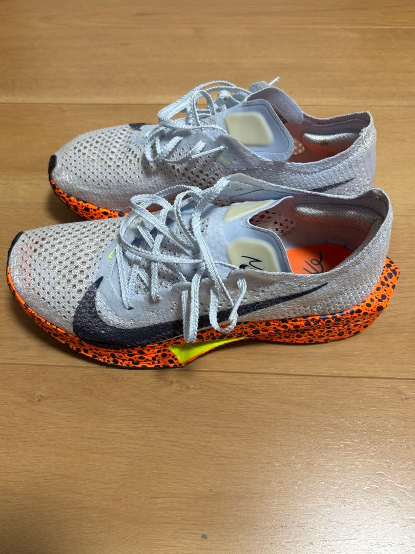 ナイキ　ヴェイパーフライ 3　25.5cm