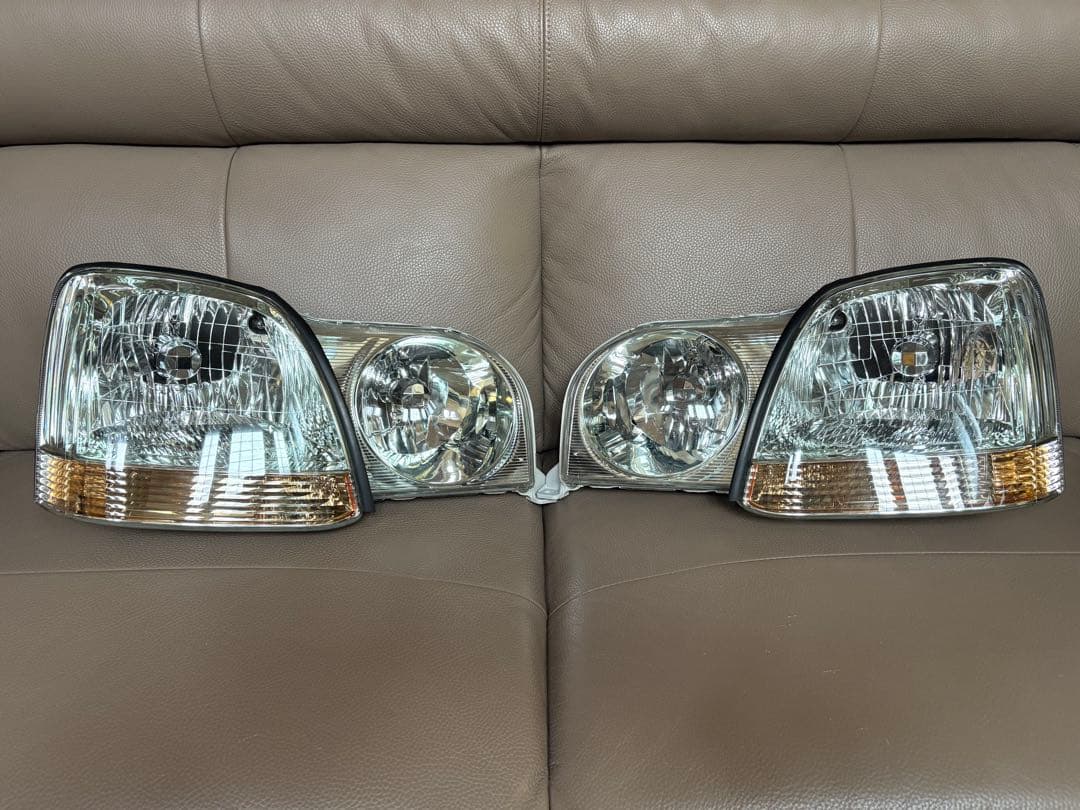極上美品‼️ トヨタプログレ［JCG10］ハロゲンヘッドライト 左右セット トヨタ 純正 プログレ 《 JCG10 》 左ヘッドライト 81170-51040 P60700