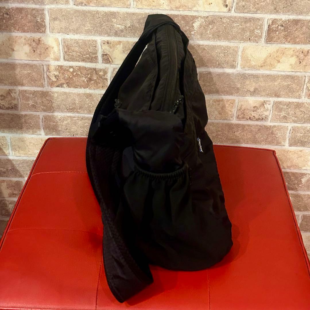 パタゴニア ライトウェイトトラベルクーリエ ショルダーバッグ