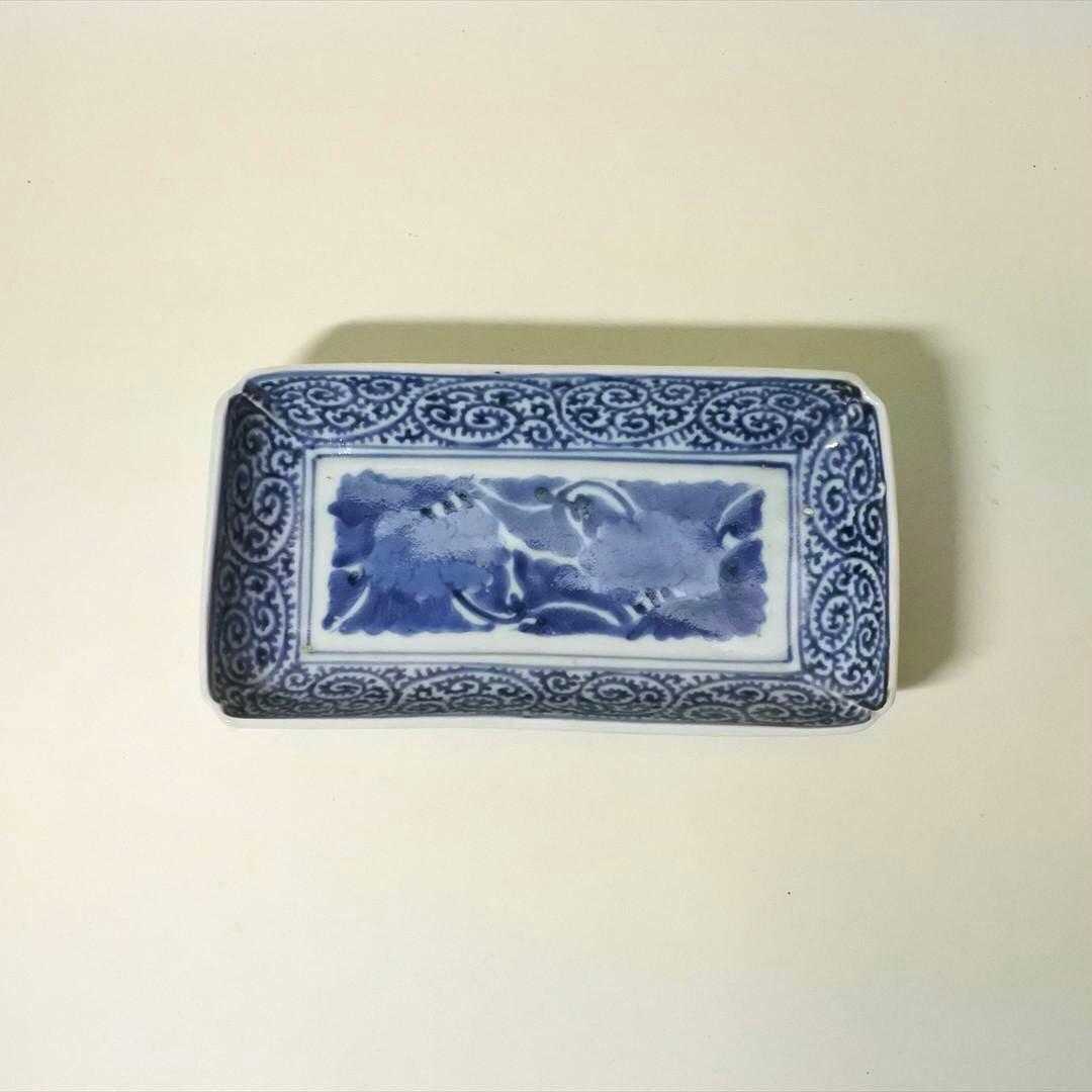 江戸中期　古伊万里　染付　蛸唐草　長皿　骨董品　アンティーク　a e 古伊万里 染付 蛸唐草 富貴長春 長皿 - 生活骨董と古布のアンティーク