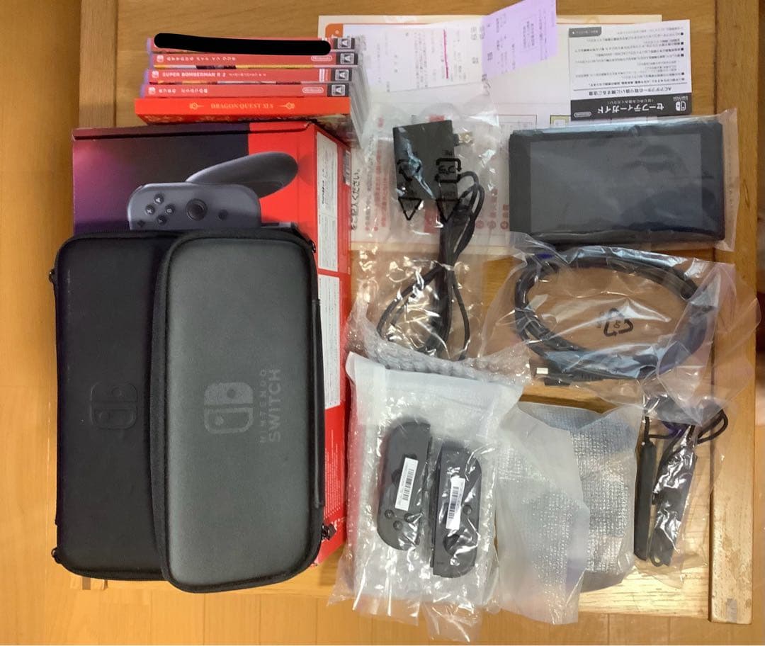 最終価格Nintendo Switch グレー 本体 ソフト4本　セット美品。 任天堂（Nintendo） 【新品】Nintendo Switch Lite 本体 (グレー) [HDH