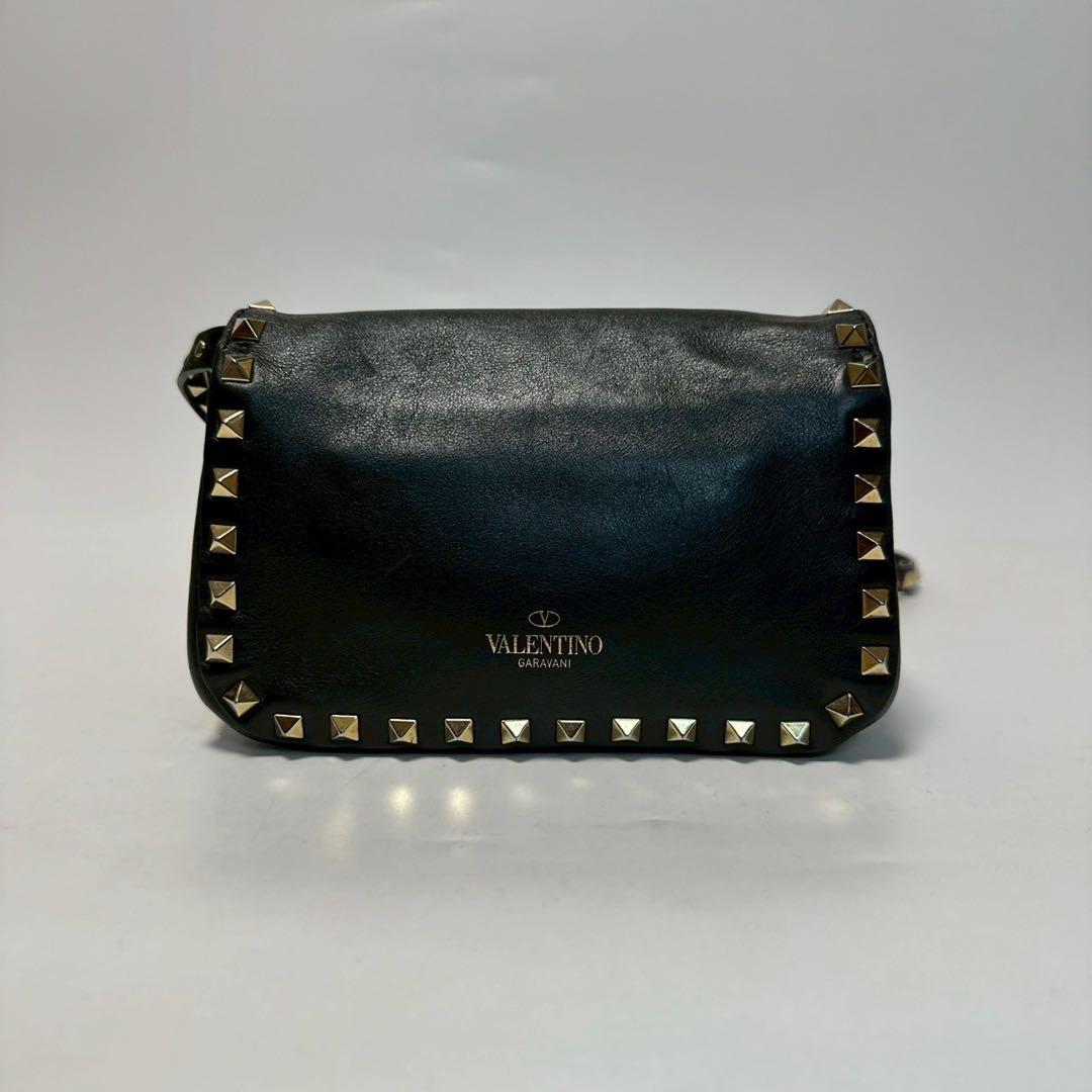 q82【美品】ヴァレンティノ ロックスタッズ レザー ブラックショルダー