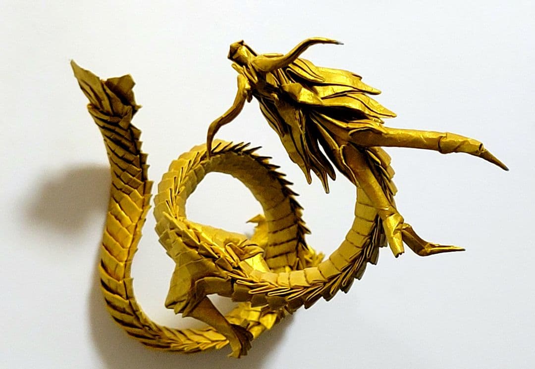折り紙 黄金の昇り龍(ORIGAMI/GOLDEN RISING DRAGON) - メルカリ