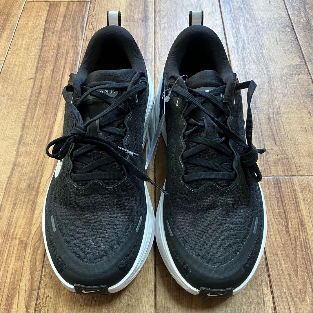 【新品・未使用】ナイキ ボメロプラス 26.5cm ブラック/ホワイト