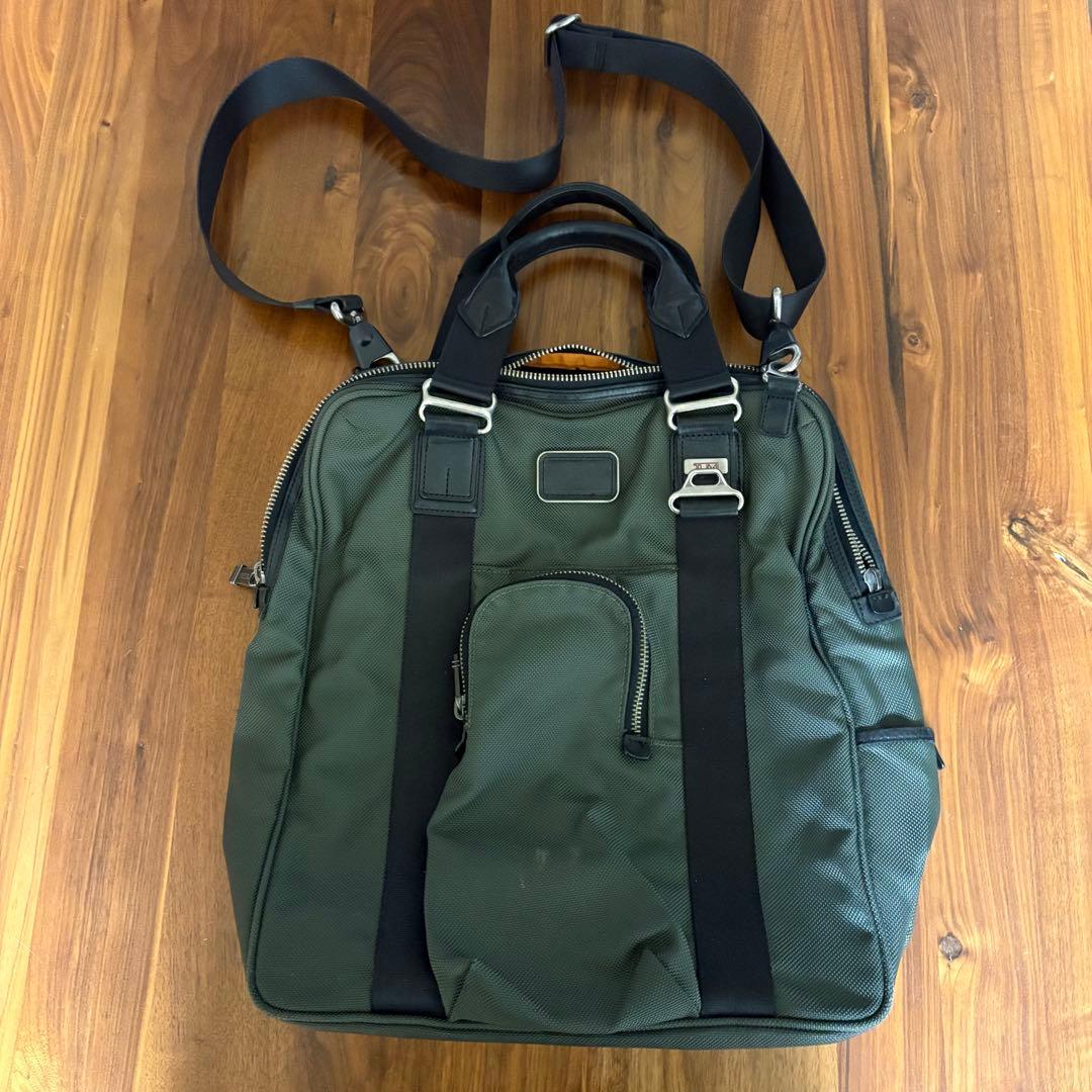 ◎週末限定セール中 TUMI オリーブグリーン ビジネスバッグ 2月末まで出品 TUMI ビジネスバッグ オリーブグリーン - メルカリ