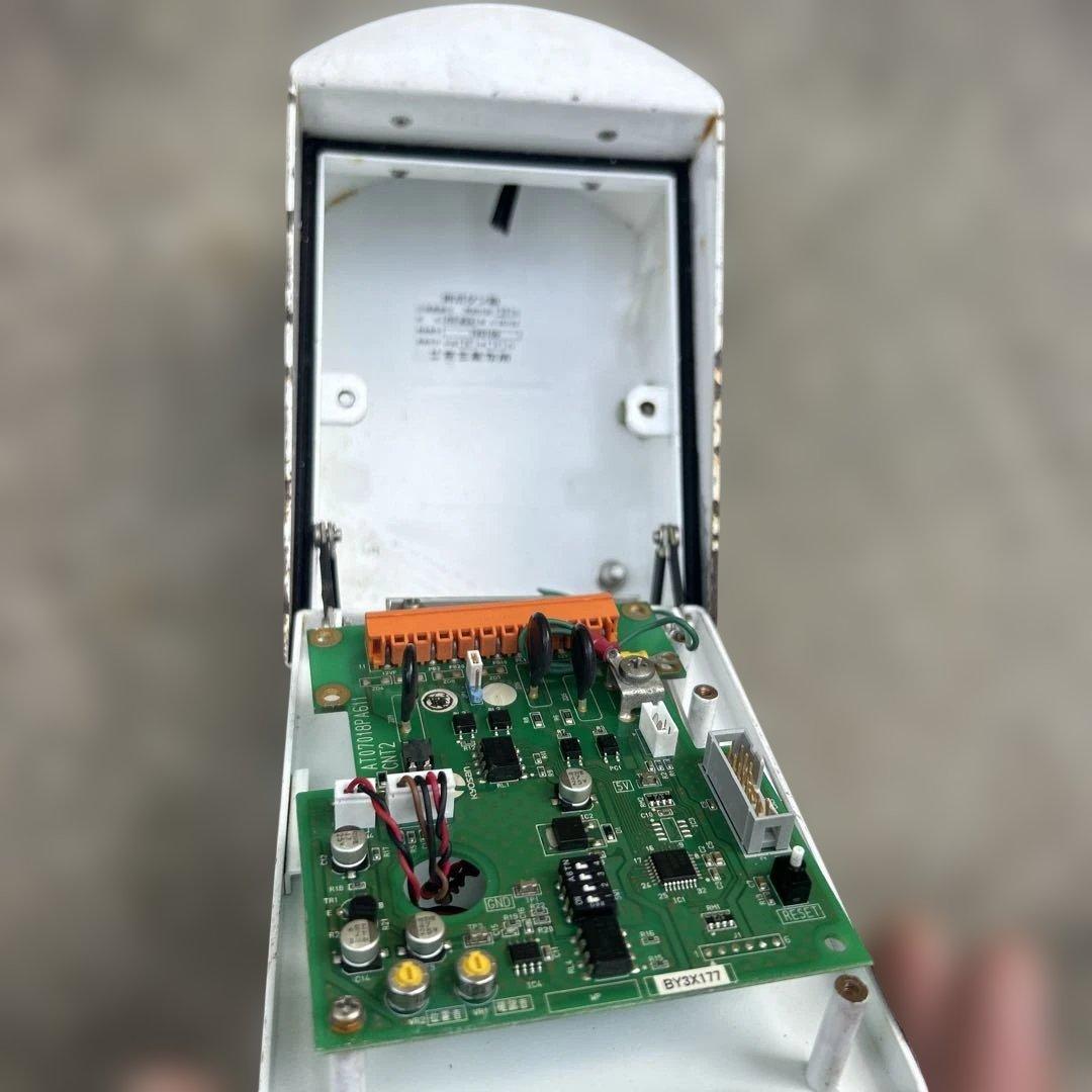 本物‼️ 歩行者用音響信号ボタン - メルカリ