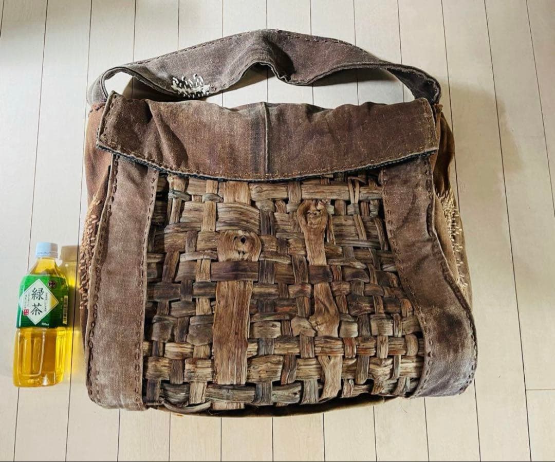 SALE◇希少 柿渋古布と国産山葡萄蔓 背負える大型籠リュック 斜め掛