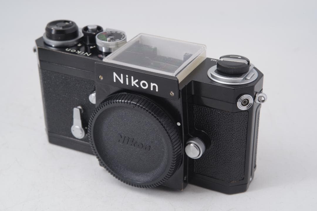 Nikon F Black ボディなかなか綺麗 ブラックボディのNikon Fが語りかけてくるもの。｜記憶カメラ