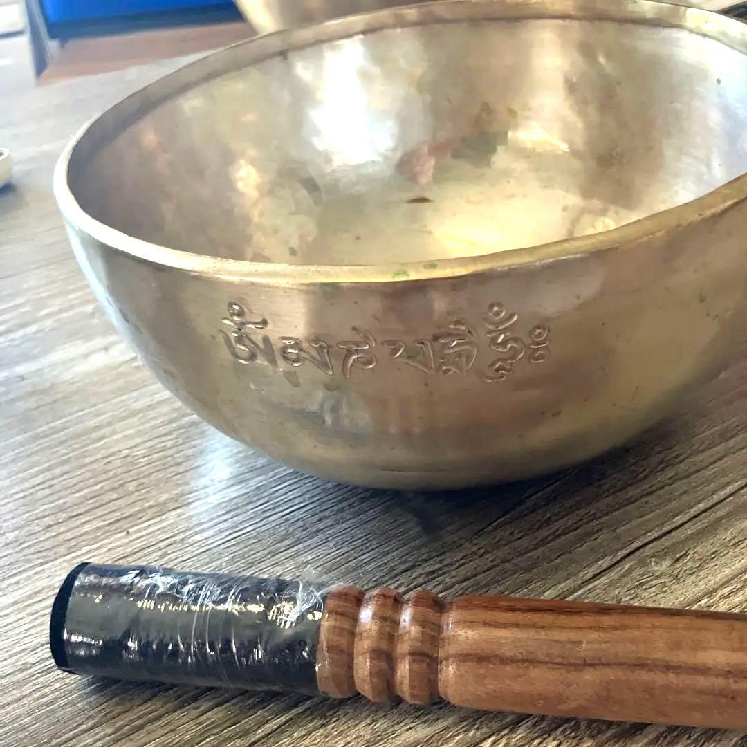 中古 21.5cm新月 シンギングボウル 4月20日頃迄出品 - メルカリ