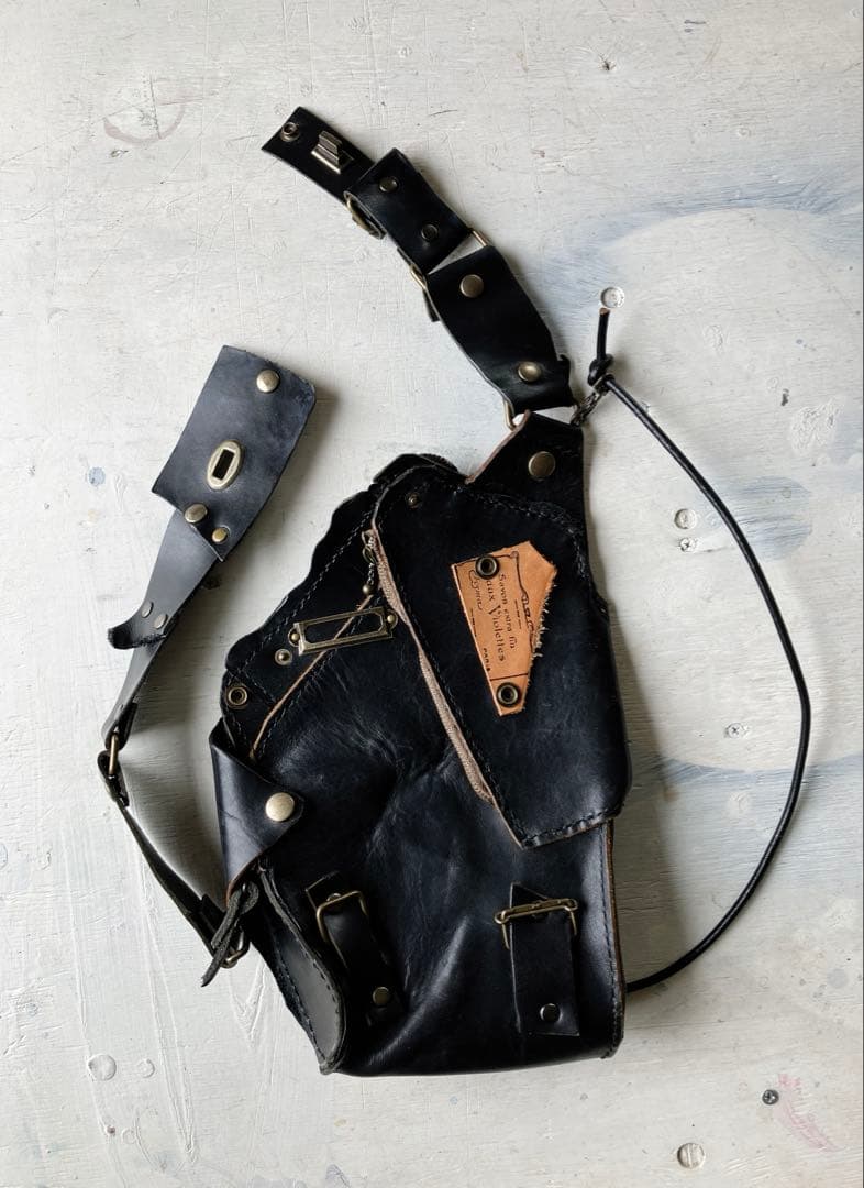 自由自在黒革渋皺leather継接変形ボディbag