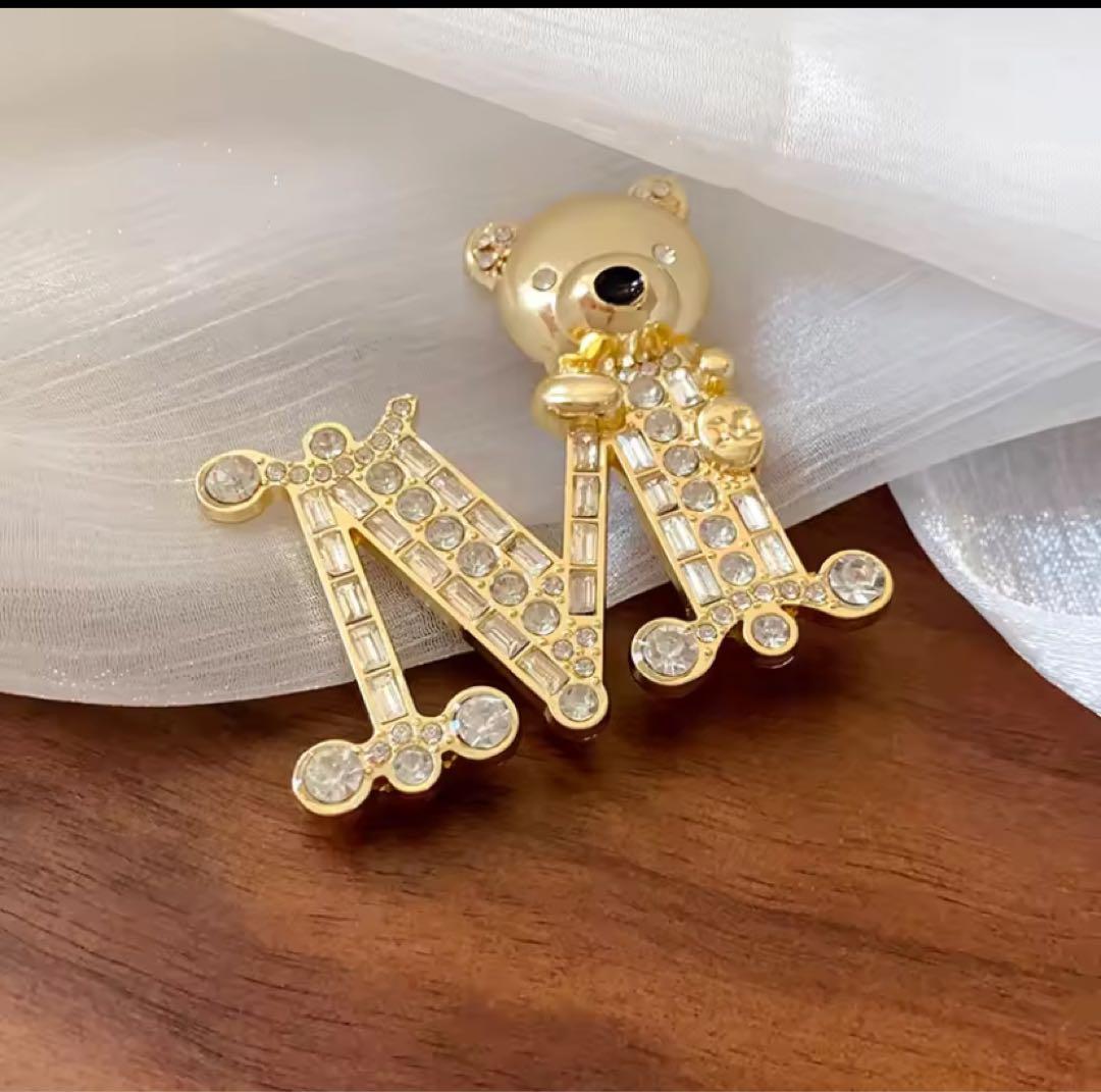 クリスタルブローチ MaxMara マックスマーラ Mロゴ イニシャル テディ