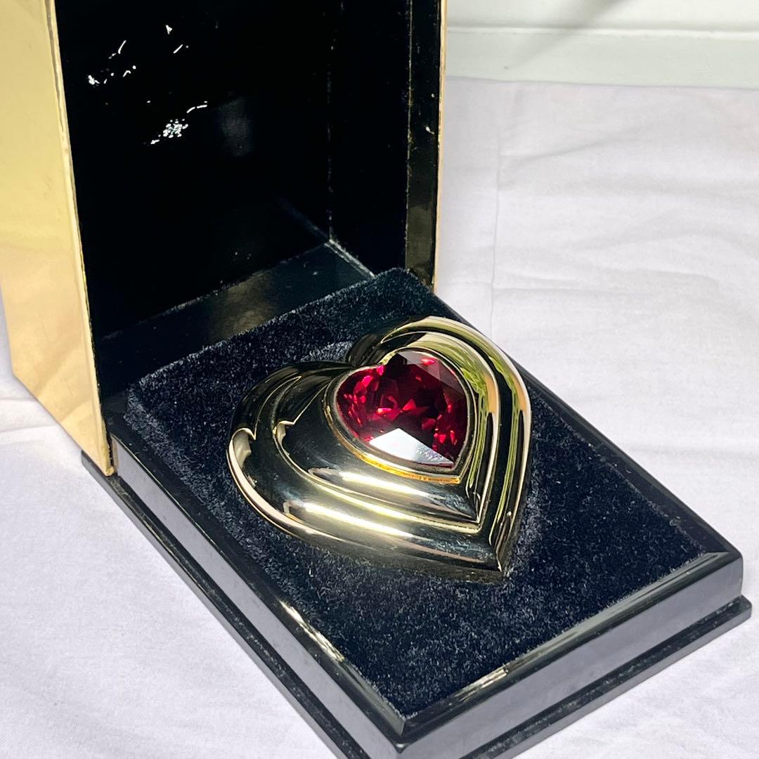 イヴ・サンローラン シルキー フィニッシュ プレストパウダー No.3 オールアワーズ ハイパープレストパウダー / イヴ・サンローラン