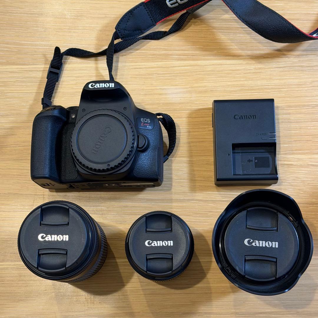 CANON EOS Kiss X10i ダブルズームキット 広角レンズ付 Amazon | Canon デジタル一眼レフカメラ EOS Kiss X10i ダブルズーム
