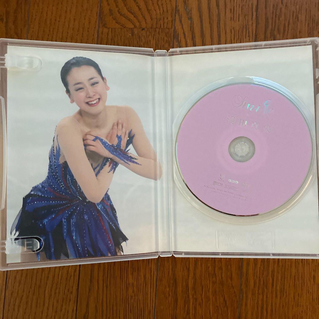 浅田真央/『Smile』DVD & 写真集『奇跡の軌跡』 セット - メルカリ