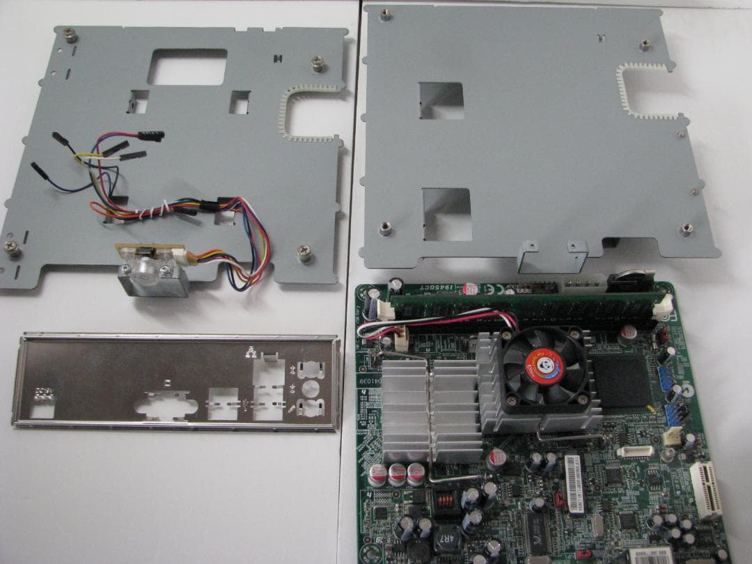 Aopen BB10 SILVER Atom 330搭載ベアボーンキット - メルカリ