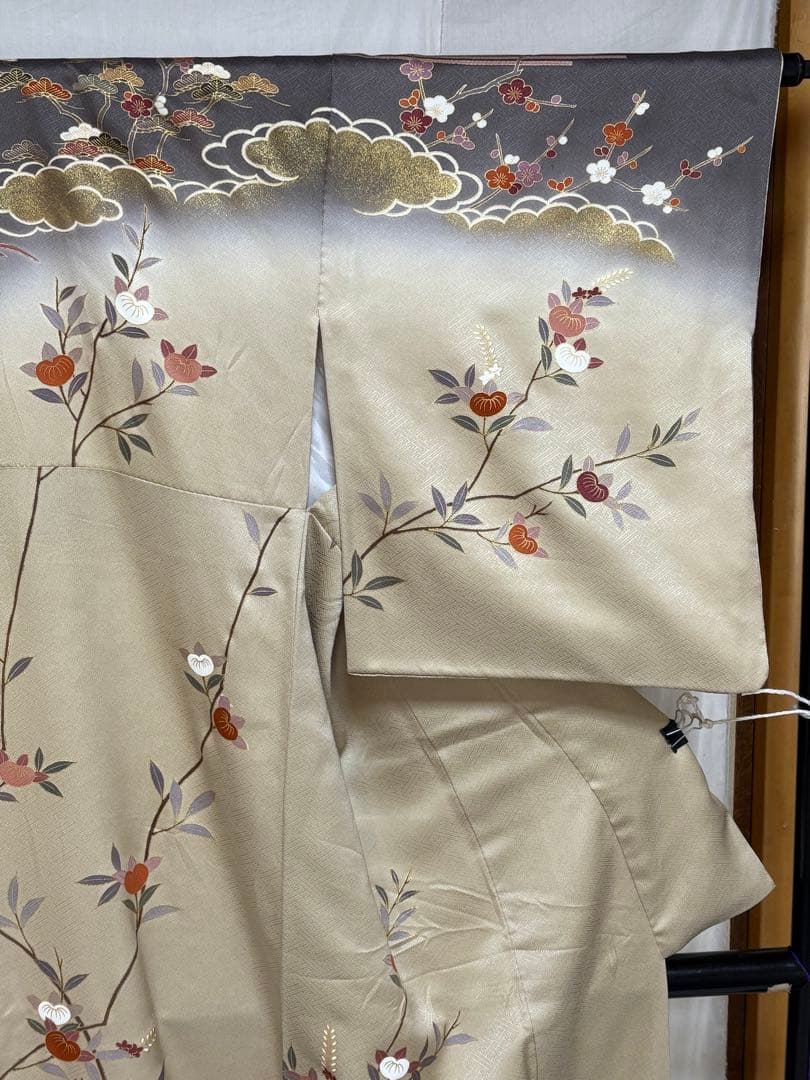 訪問着、幅広サイズ、重ね襟付き、金彩、吉兆柄、正絹.No512A - メルカリ