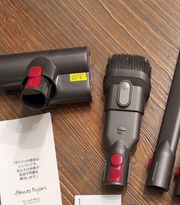 動作確認済本日最終値下げDysonV7本体 ヘッド2個 - 掃除機