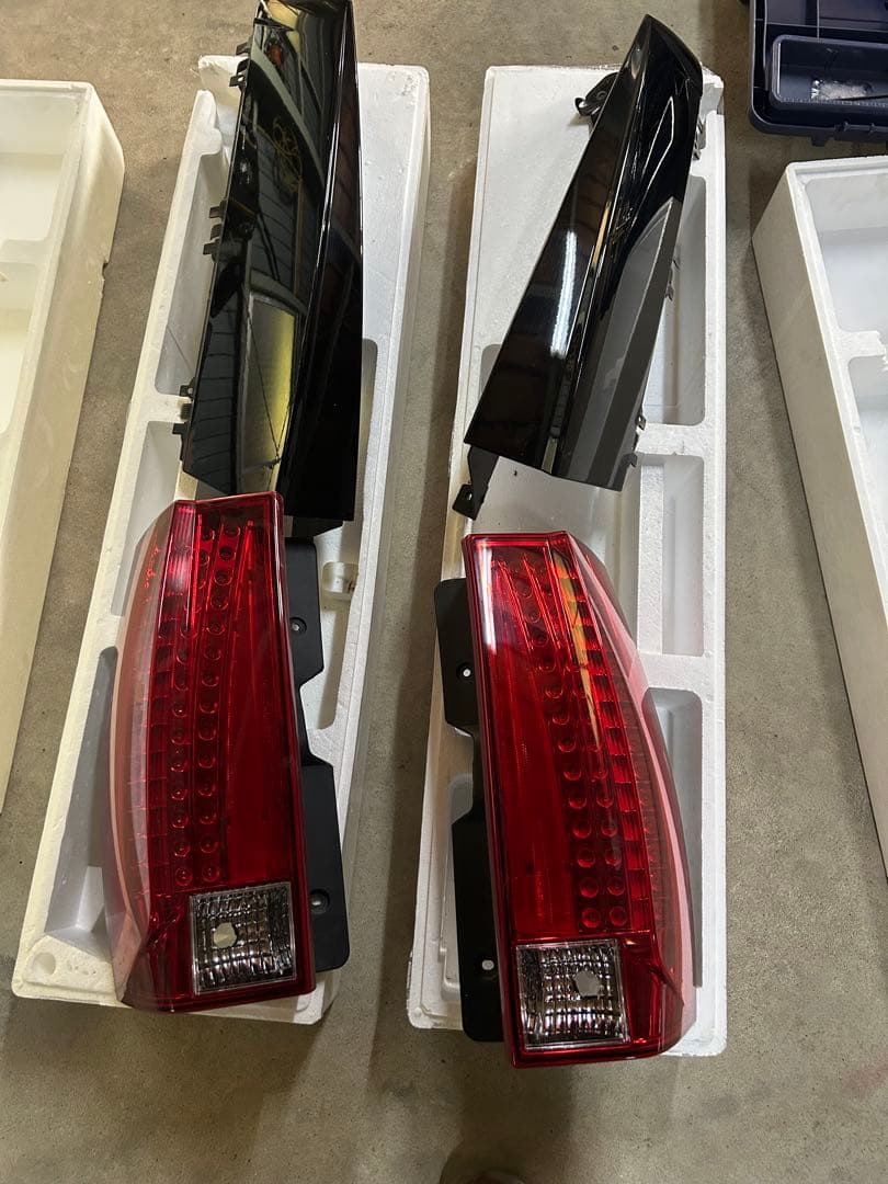 07エスカレード テールランプ Amazon | JDMSPEED LED テールライト 交換用 キャデラック