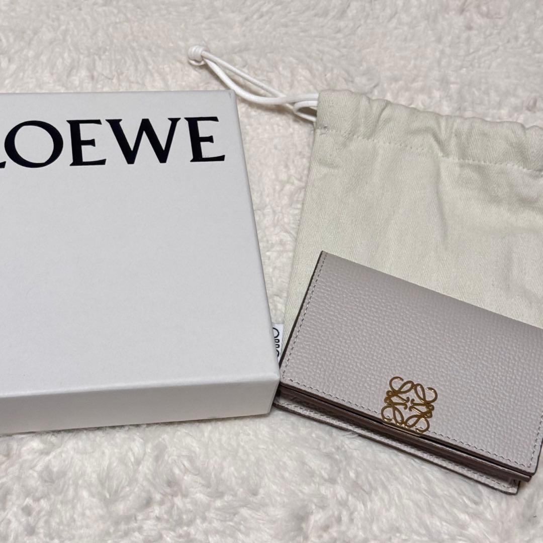 新品　ロエベLOEWE 名刺入れ アナグラムビジネスカードホルダーライトゴースト LOEWE（ロエベ） アナグラム ビジネス カードホルダー カードケース
