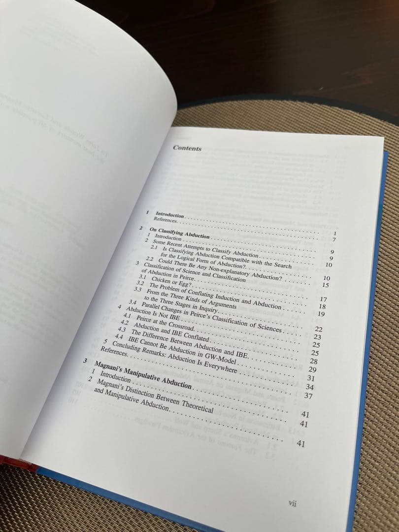 Abduction in Context Woosuk Park