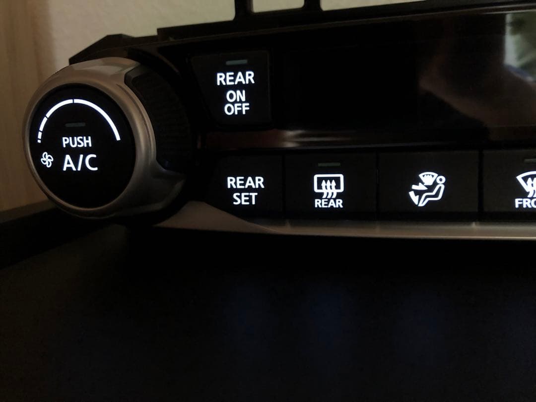 C27 日産 セレナ 前期 エアコンパネル エアコンスイッチ LED打ち替え