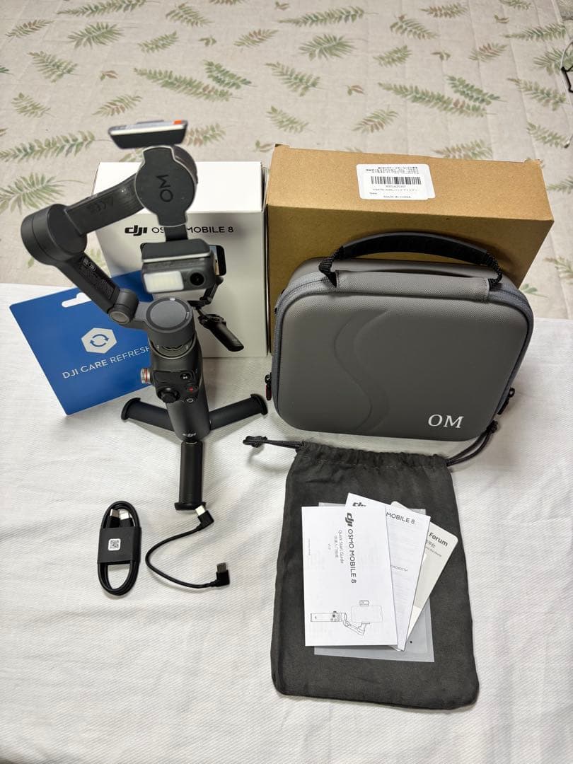 パ*ん様 DJI OSMO MOBILE 8 スマートフォン用ジンバル　 おまけ DJI、スマホ用ジンバル「Osmo Mobile 8」発売。360°パン回転に初対応