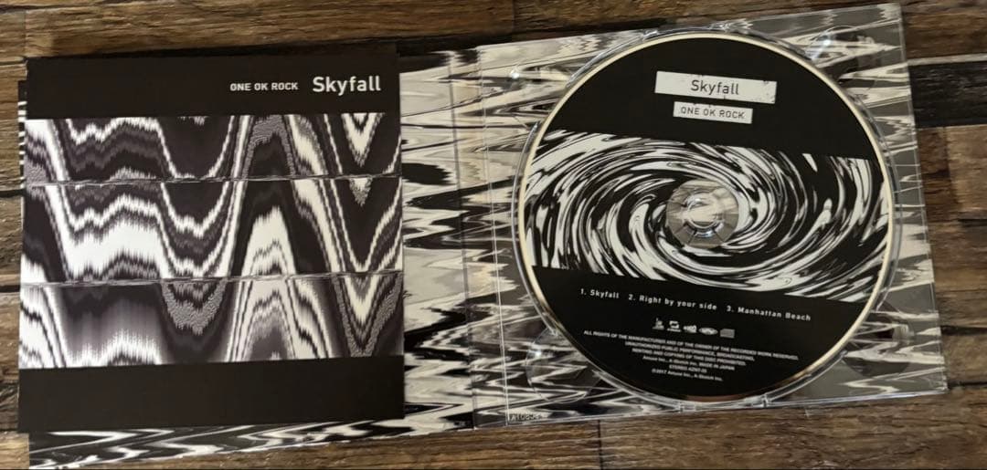 激レア】ワンオク初回限定版CD＆即完売会場限定CD skyfall“