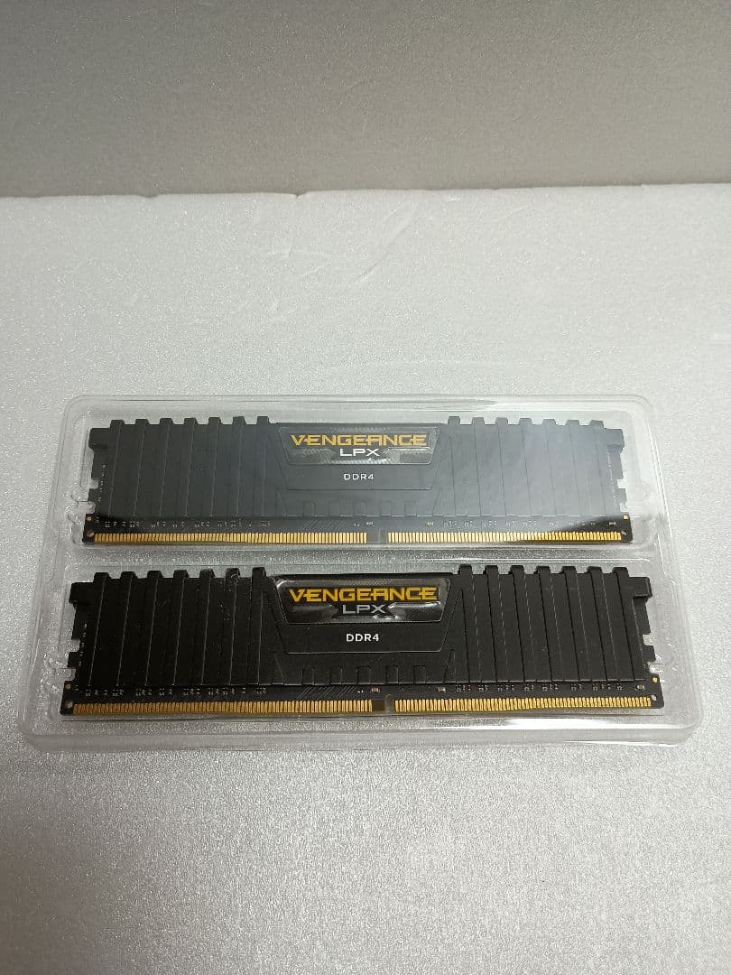メモリー CORSAIR DDR4-3200MHz 32GB Vengeance LPX CORSAIR Vengeance LPX DDR4 RAM 32GB (2x16GB) 3200MHz CL16-20-20-38