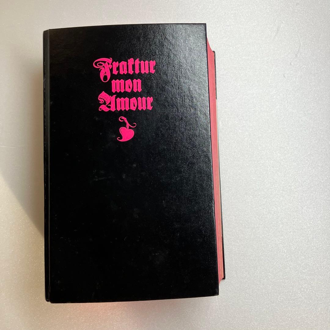 洋書】フォントデザイン集 Fraktur Mon Amour - メルカリ