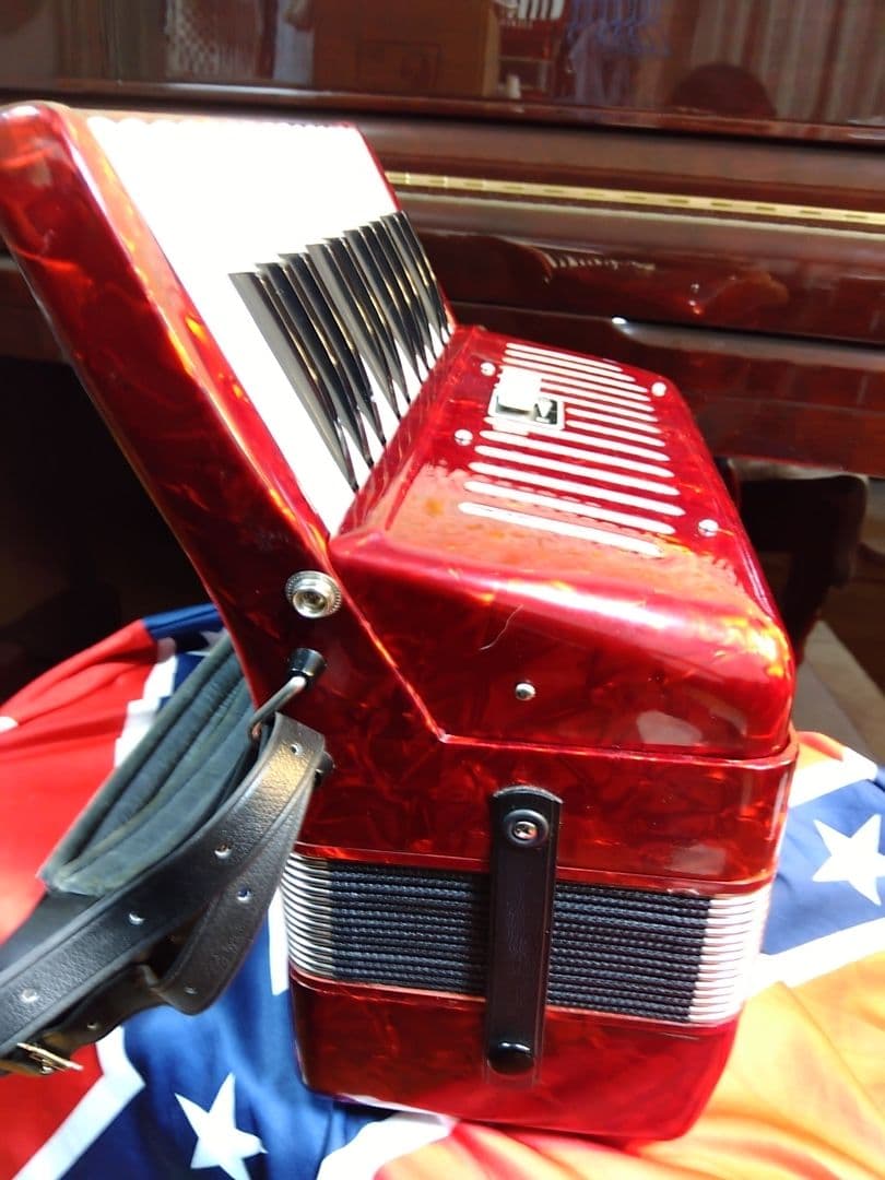 綺麗な音色即演奏可】Yamaha ソプラノ アコーディオン S-25B 25鍵