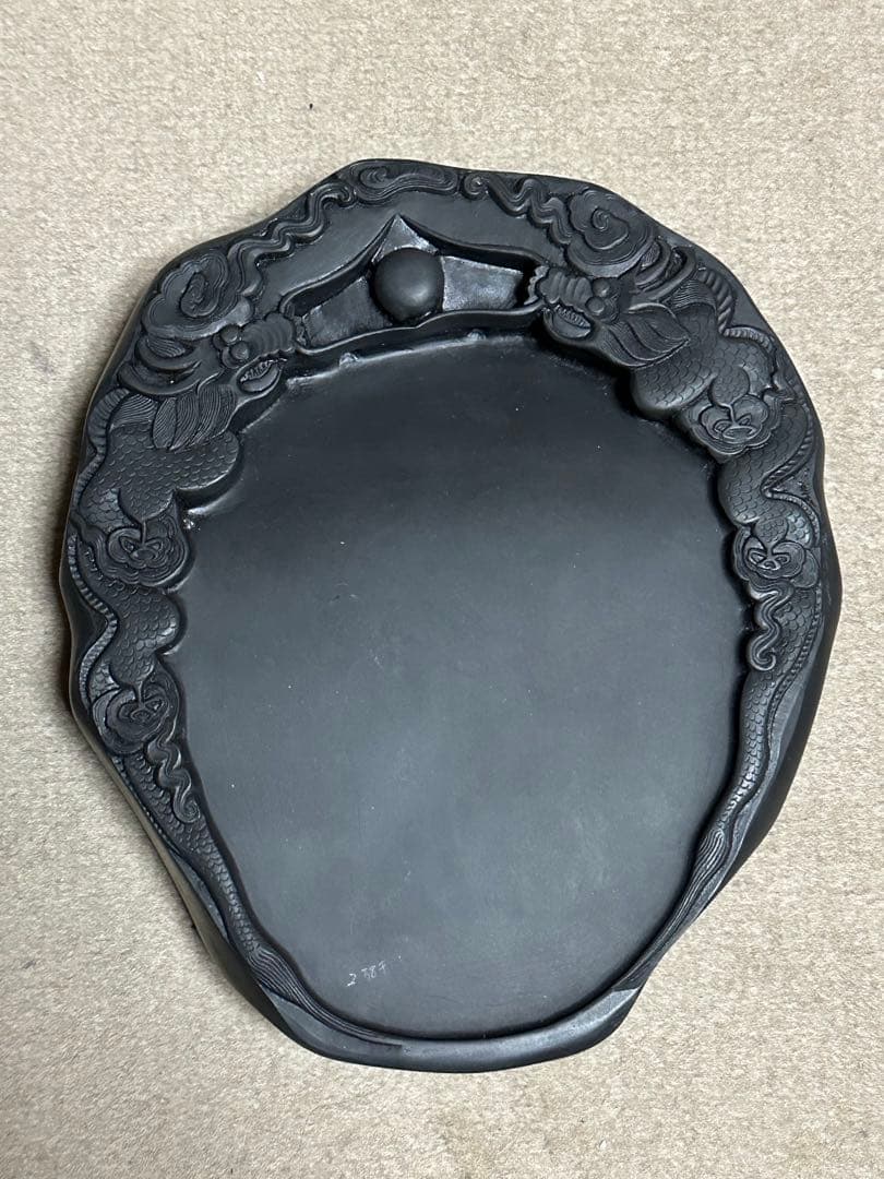 中国美術　双龍搶珠（龍戱玉）楕円硯 中国美術 双龍搶珠（龍戱玉）楕円硯 中国美術 双龍搶