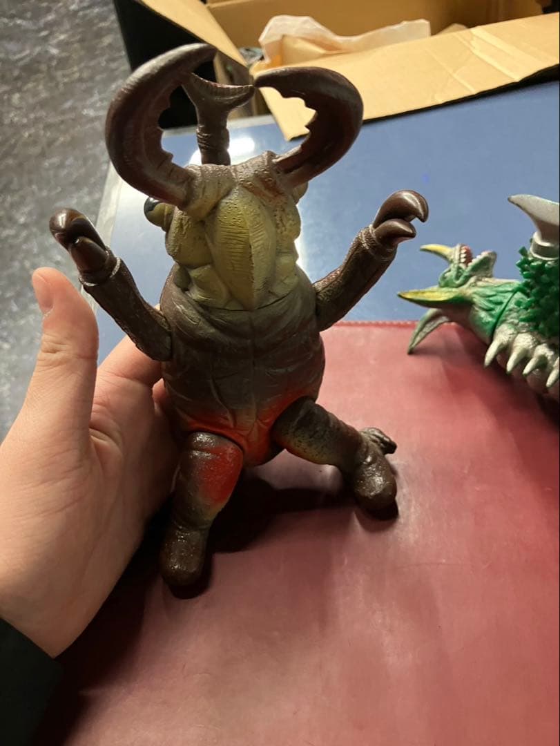 キングザウルスシリーズ ノコギリン ソフビ - メルカリ