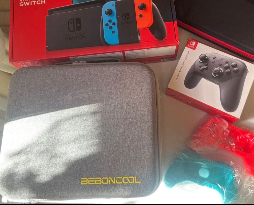 Switch 本体 Proコン付 美品 付属品多数 すぐ遊べるセット - Nintendo