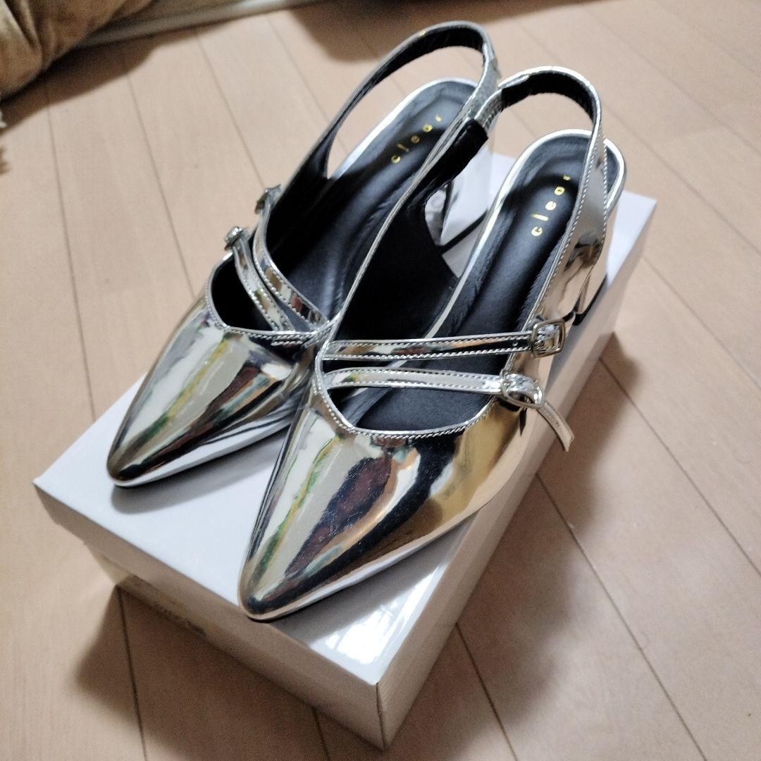 clear ポインテッドトゥミュール[シルバー，М]【値引き可】 - メルカリ