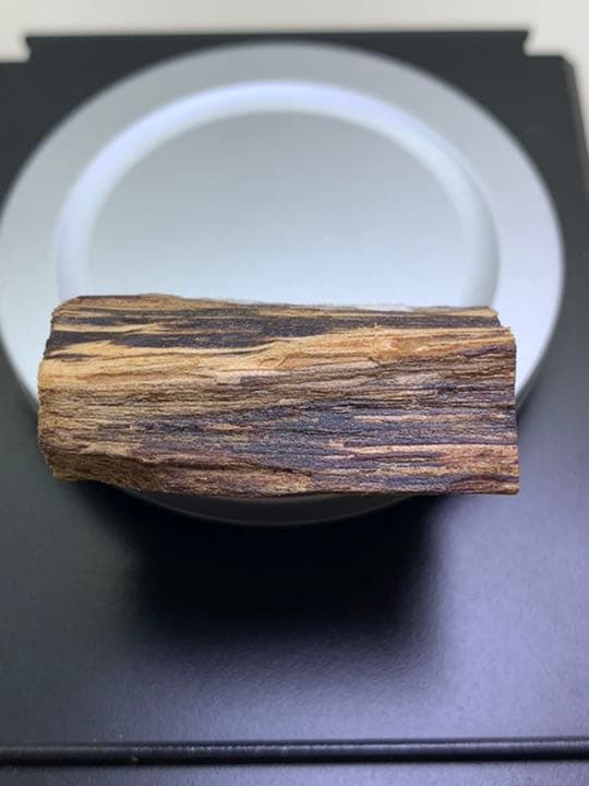 古渡命銘木 百二十種名香　真那賀　【初雪】4.886g 香木/お香/沈香/伽羅