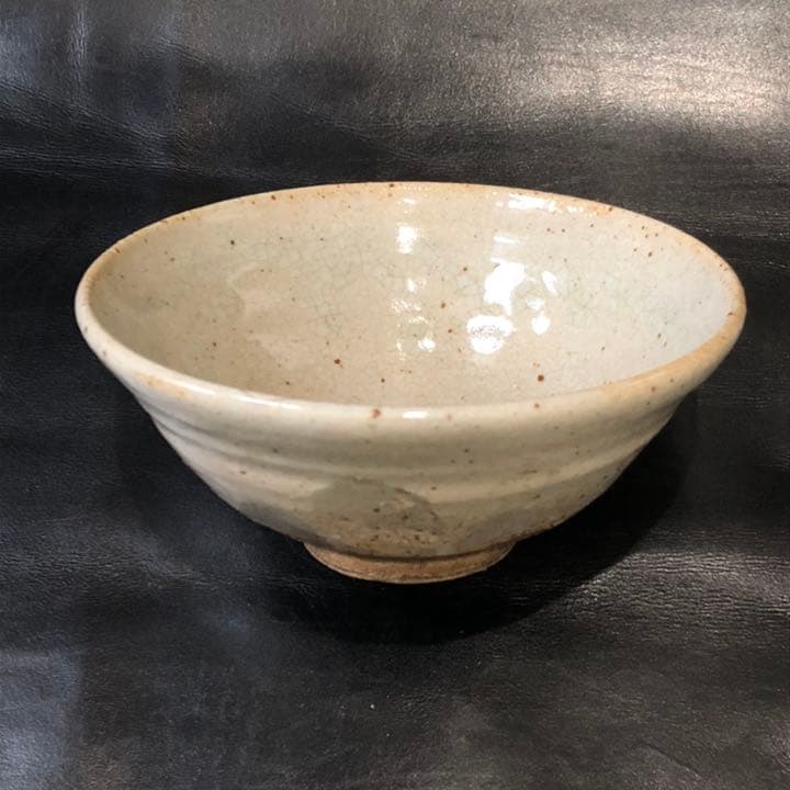 究極の古美術◼️蔵からかなり高そうな古い抹茶茶碗が出