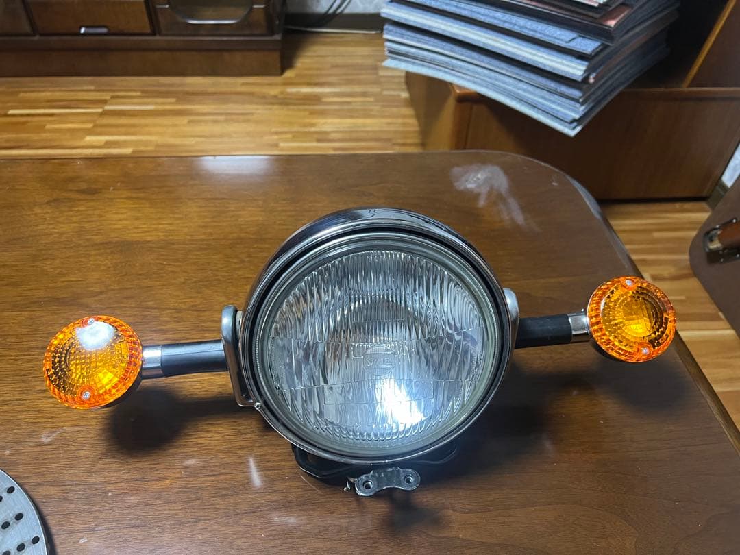 し*ん様 zrx400 ヘッドライトセット　値下げ交渉あり カワサキ（Kawasaki） ZRX400 ZRX400-2 ZR400E ZRX1200R/S ZRT20A