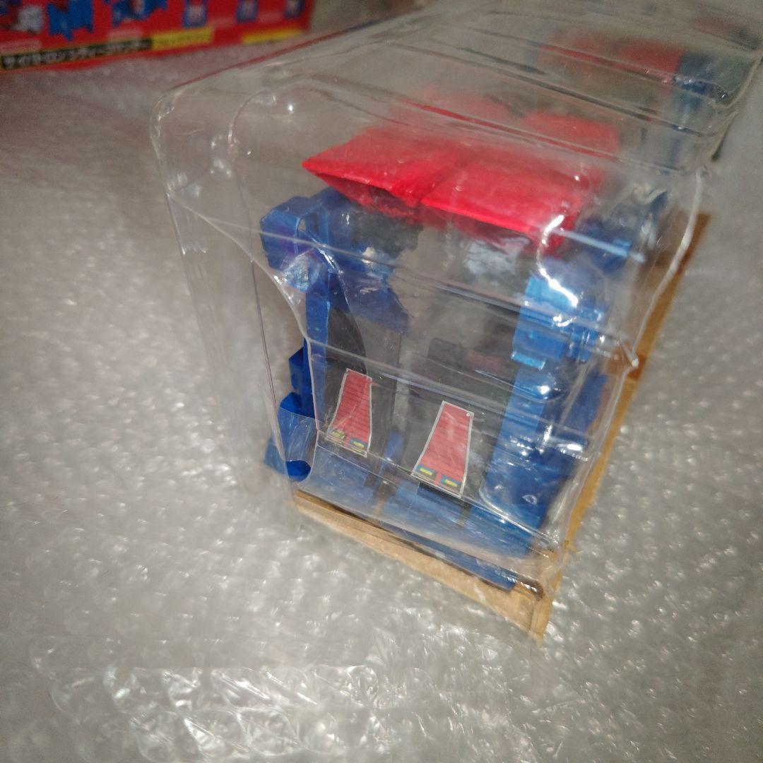 トランスフォーマー ウルトラマグナス 予告編バージョン シール未使用