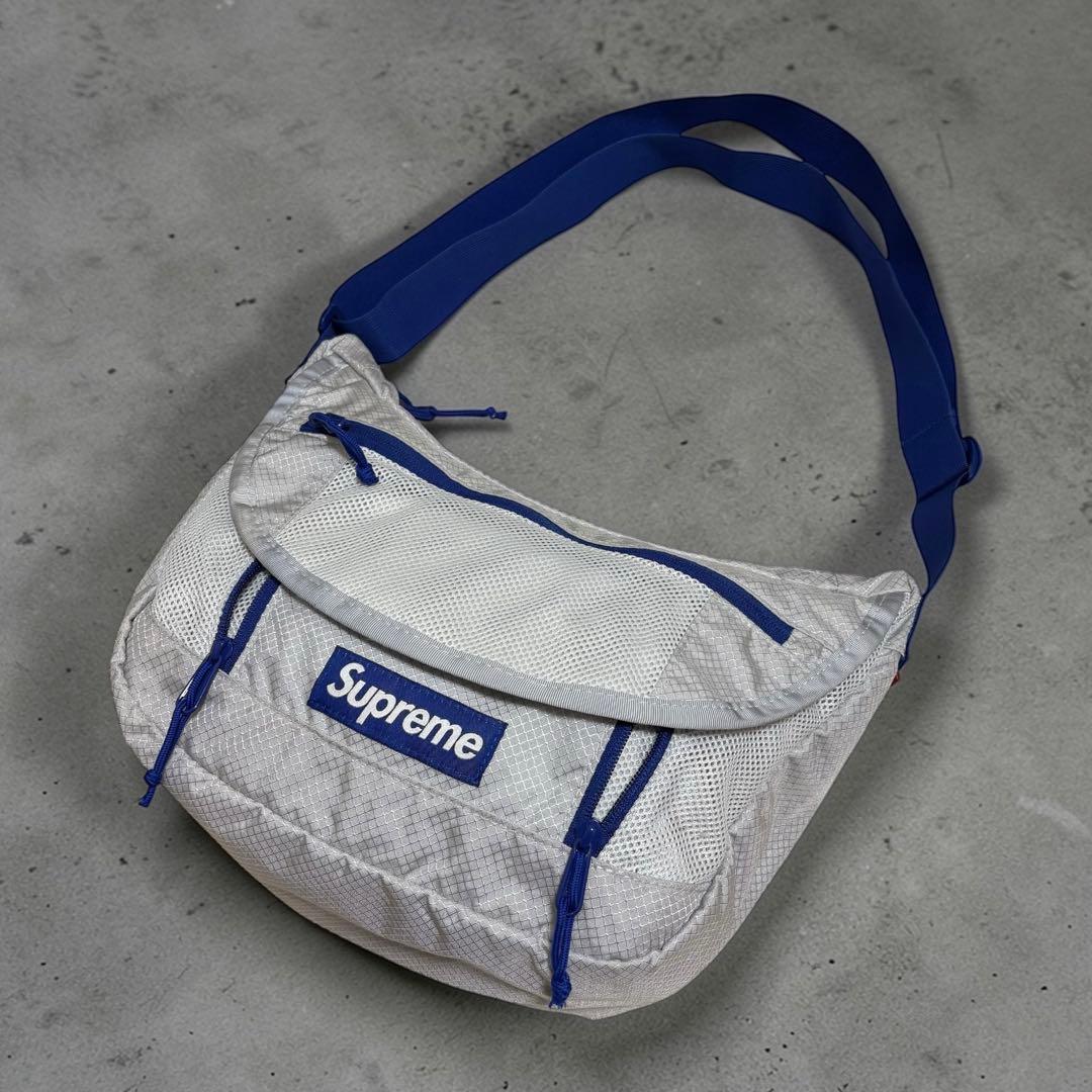 22SS Supreme Small Messenger Bag Silver - メルカリ