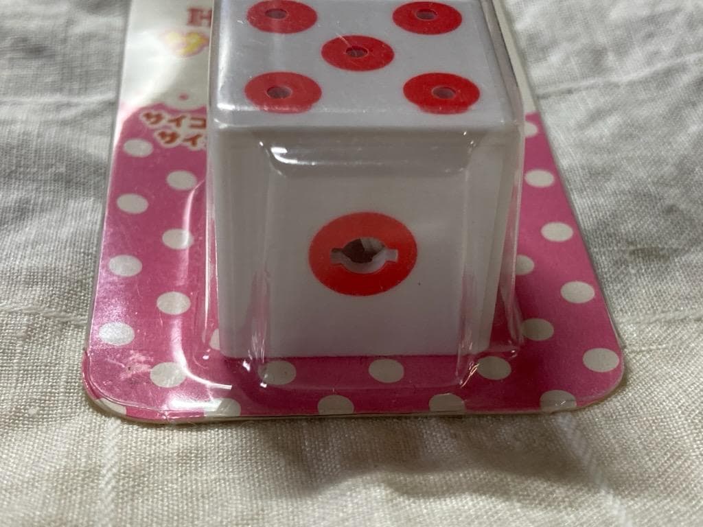 未開封】キティ&meijiコラボ サイコロキャラメル ファスナーマスコット