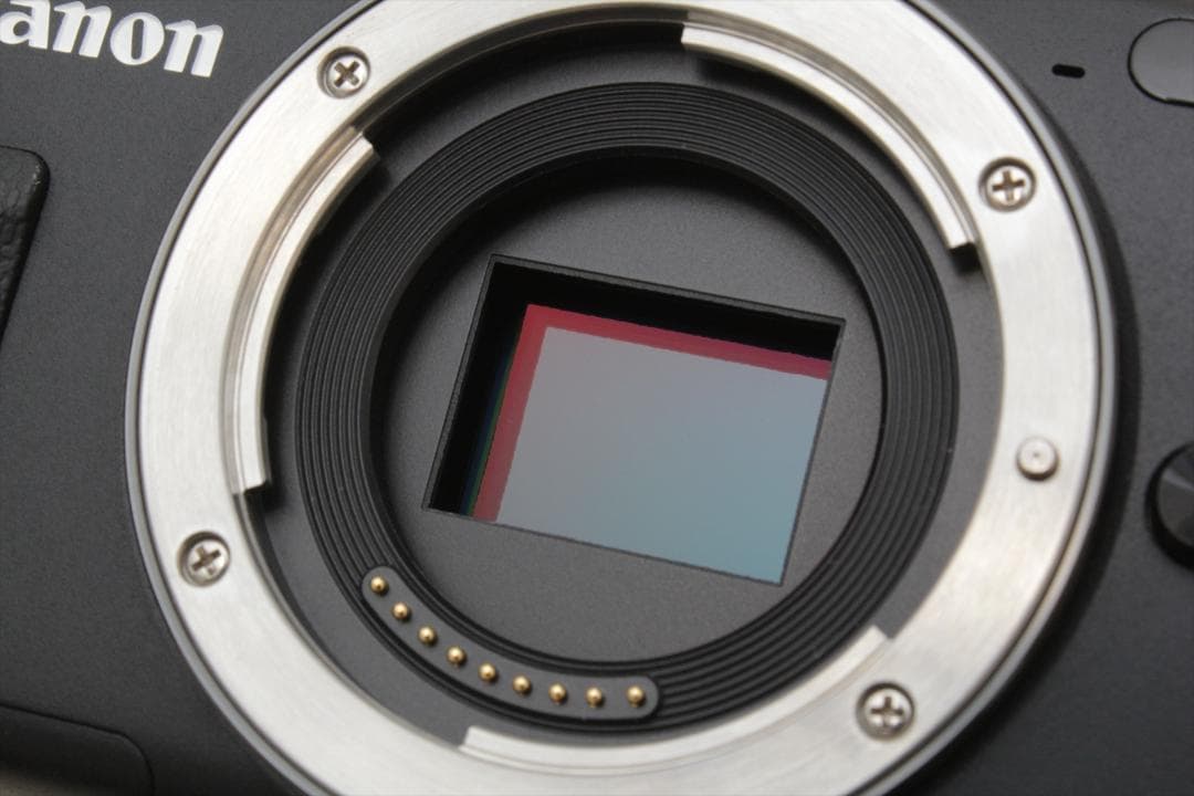 ホアン様専用！Canon EOS M2 ボディ ジャンク - メルカリ