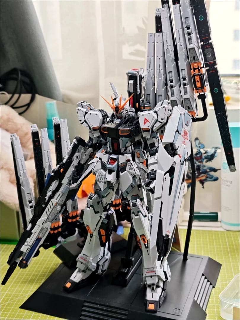 海外プラモ 1/100 CMM-V νガンダム ダブルファンネル付き - メルカリ