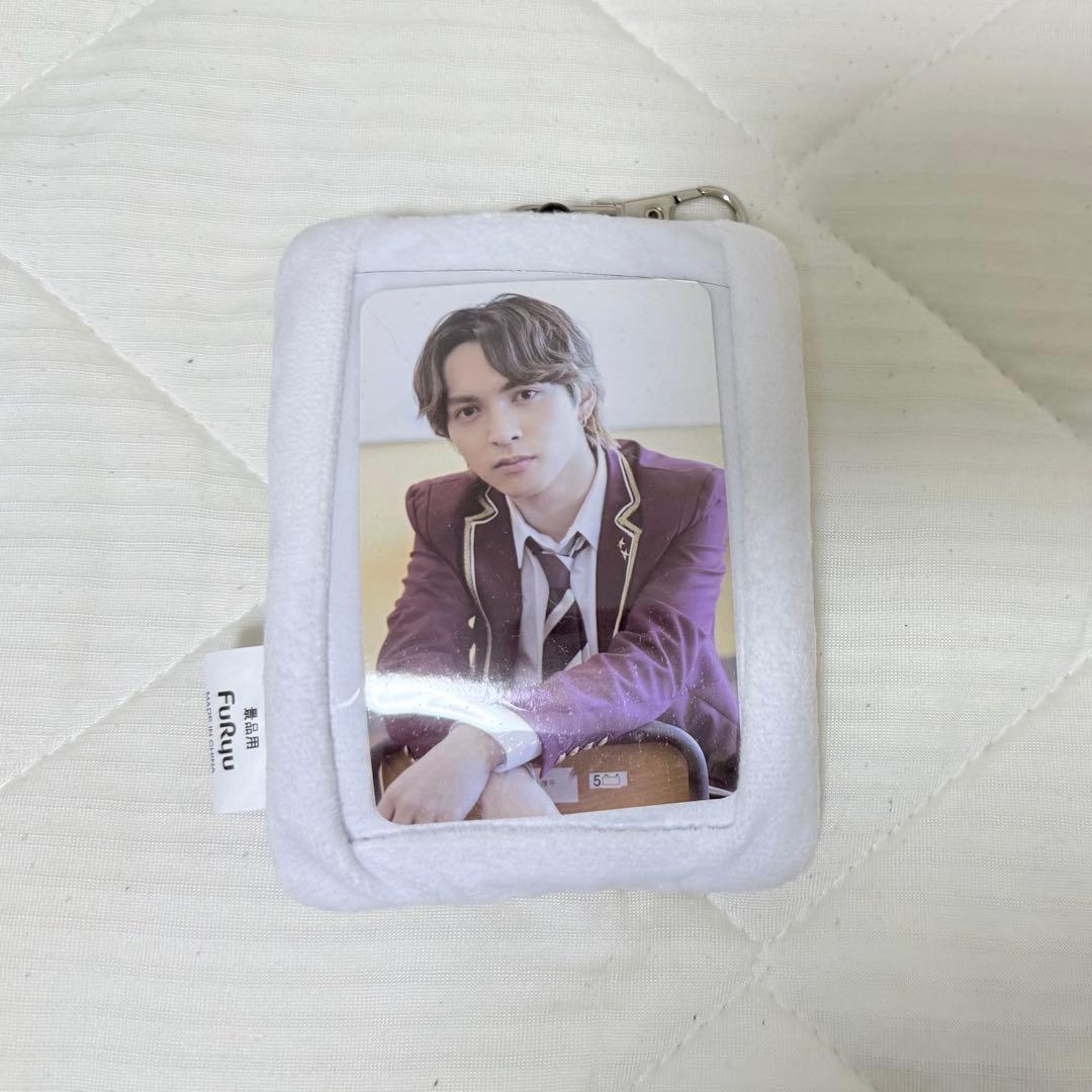 y*様 M!LK 吉田仁人 フォトカード付きパスケース - メルカリ