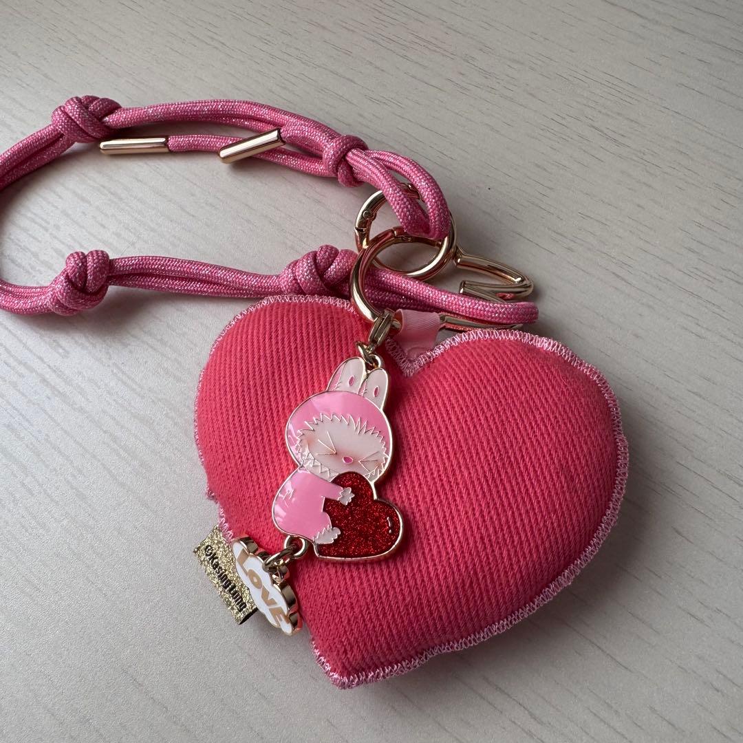 ラブブ PIN FOR LOVE イニシャル キーリング シークレットハート