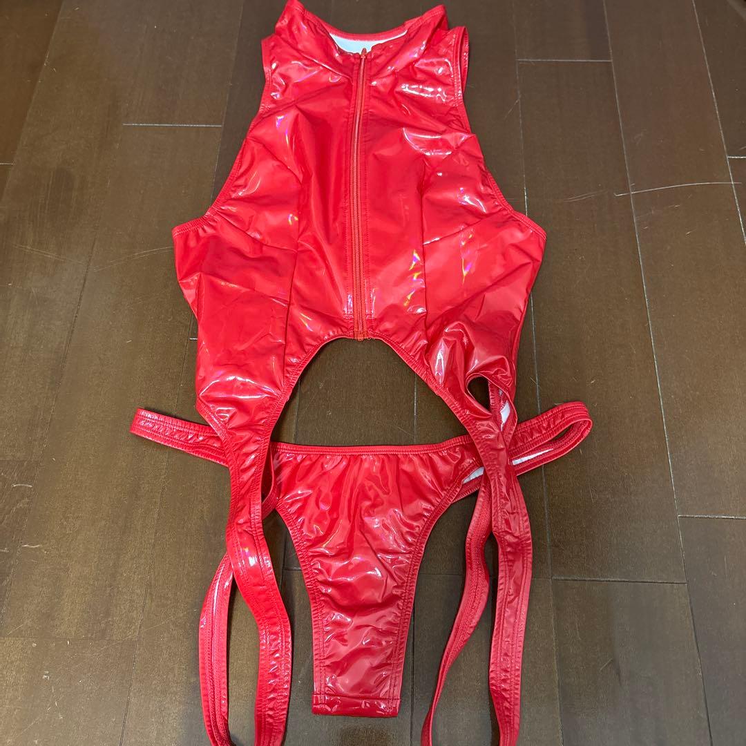 り*照様 【PHARFAITE】オープンクロッチエナメルボンテージレオタード　黒